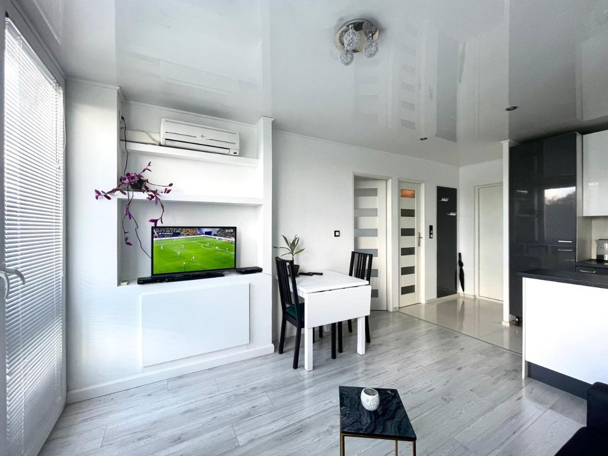 Sasi - Cozy Apartment For 6 People In Centre Varsóvia Exterior foto