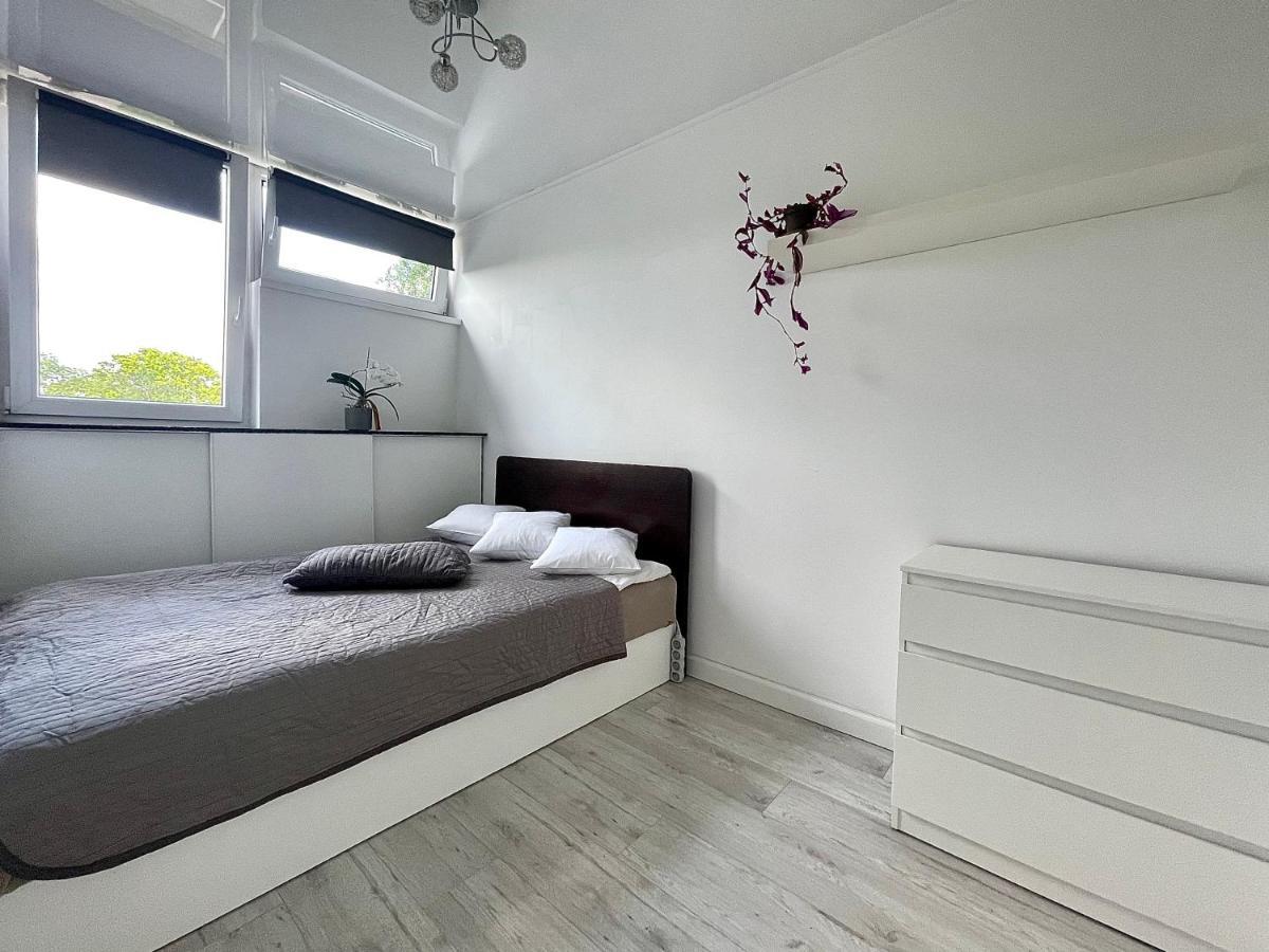 Sasi - Cozy Apartment For 6 People In Centre Varsóvia Exterior foto